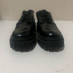 *Worn once* Madden Girl Platform Oxfords